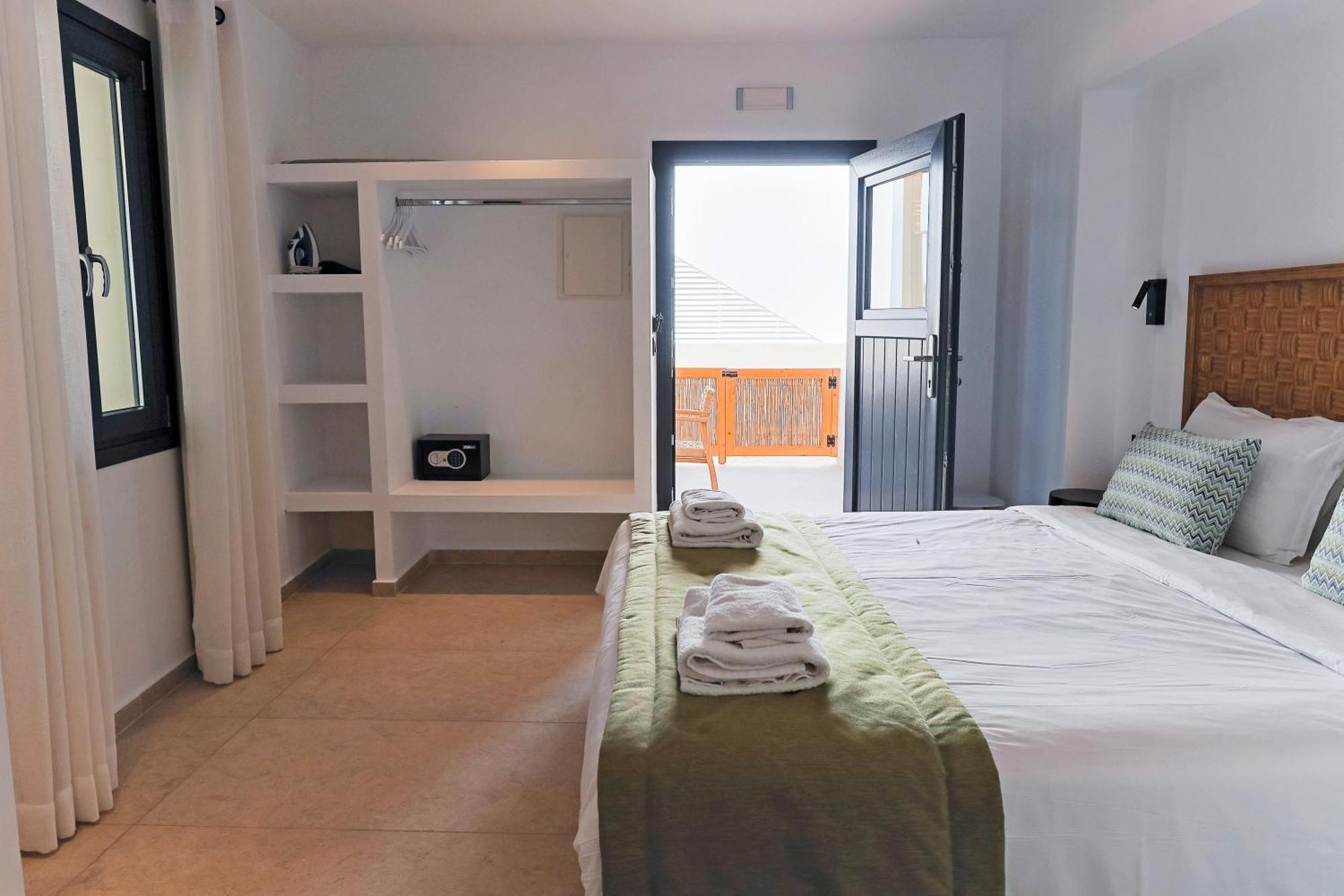 La Maltese Boutique Paros Appartement Náousa Kamer foto